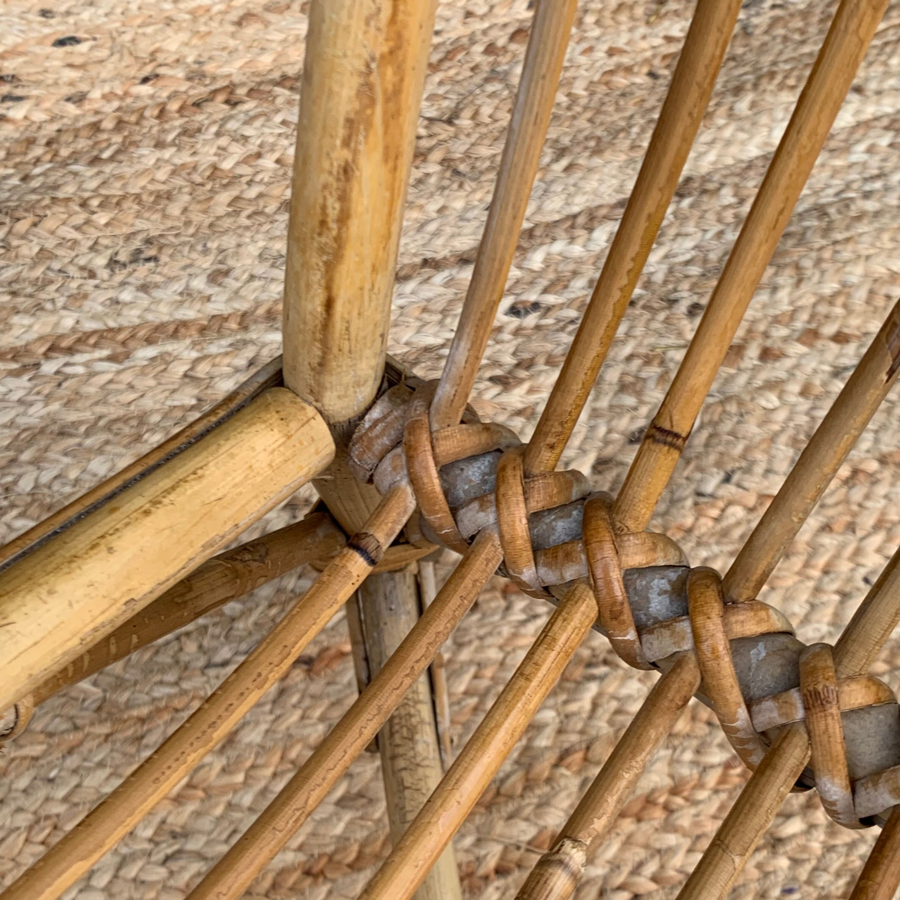 Rattan living room, set of 2 armchairs and a coffee table