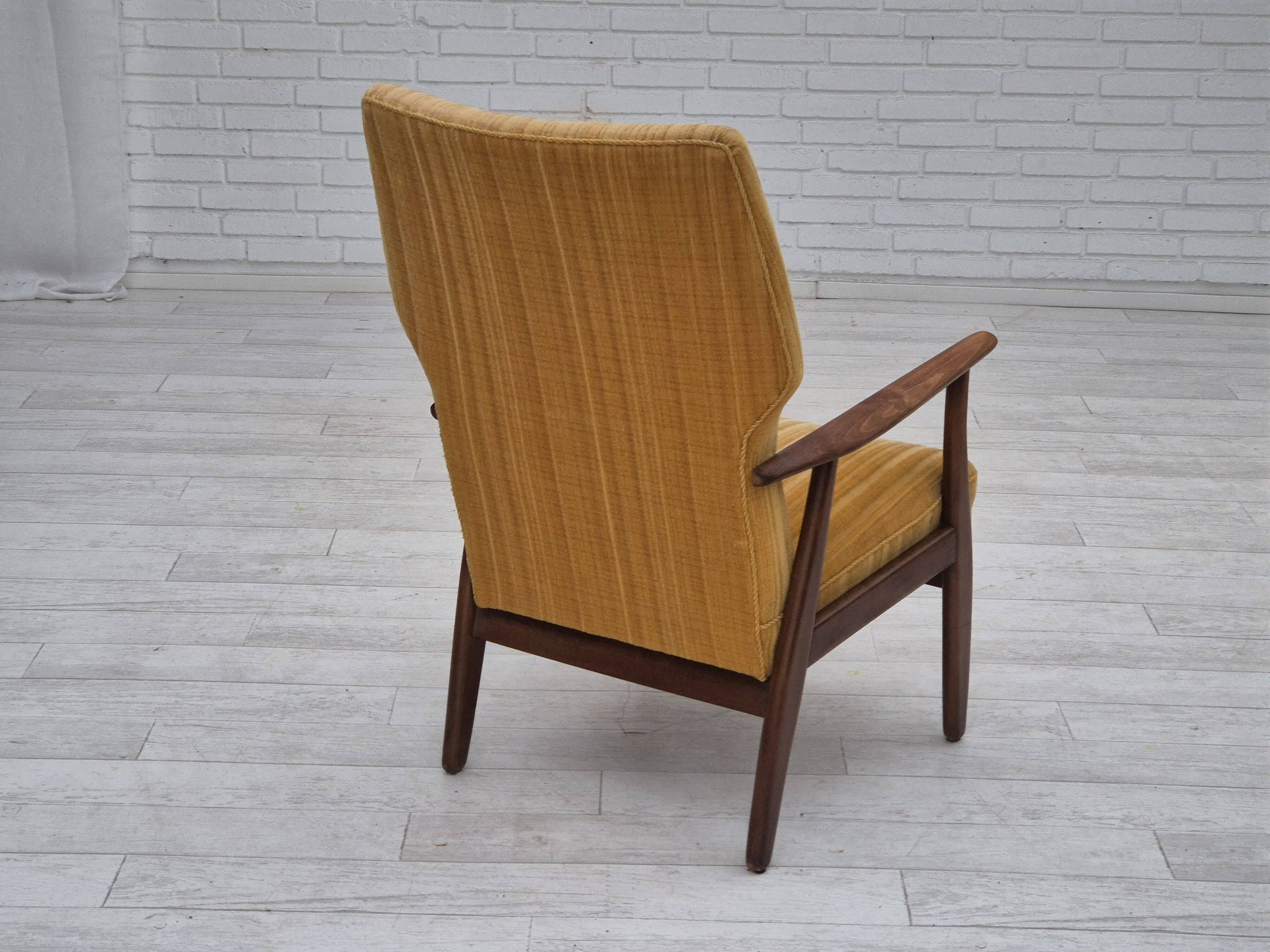 Années 1960, design danois par Kurt Olsen, fauteuil modèle 230, état d'origine.