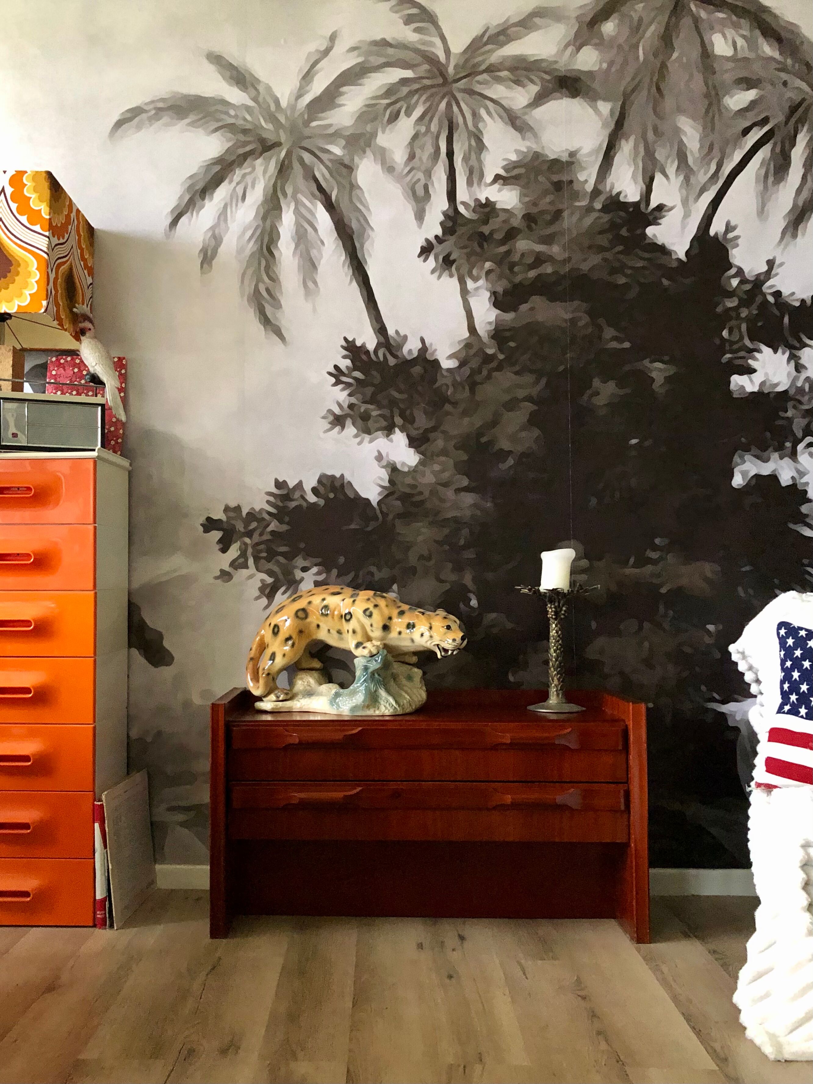 Dresser of the 70s
