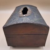 Wooden tissue box