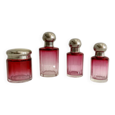 Garniture / nécessaire de toilette / Flacons en cristal rose, années 1920