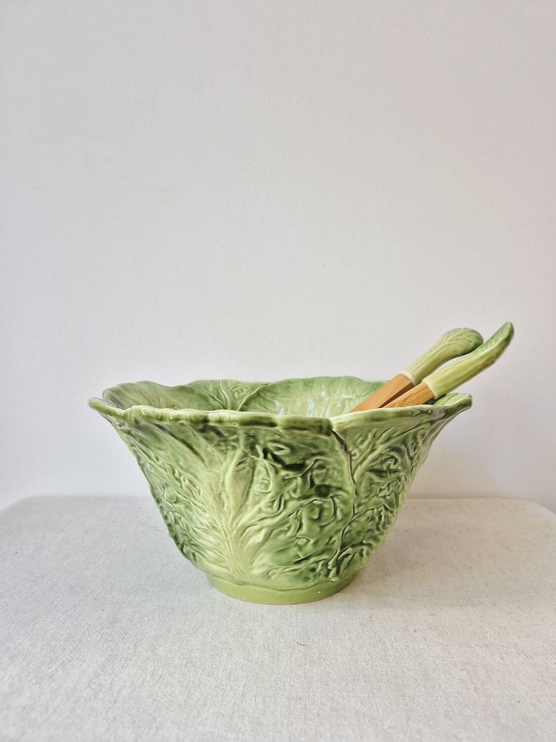 Large salad bowl in earthenware "Cabbage" 1970s - Vintage