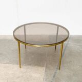 Mid-century Hollywood Regency style coffee table in brass and glass, made in Germany by Vereinigte Werkstätten, 1960s.