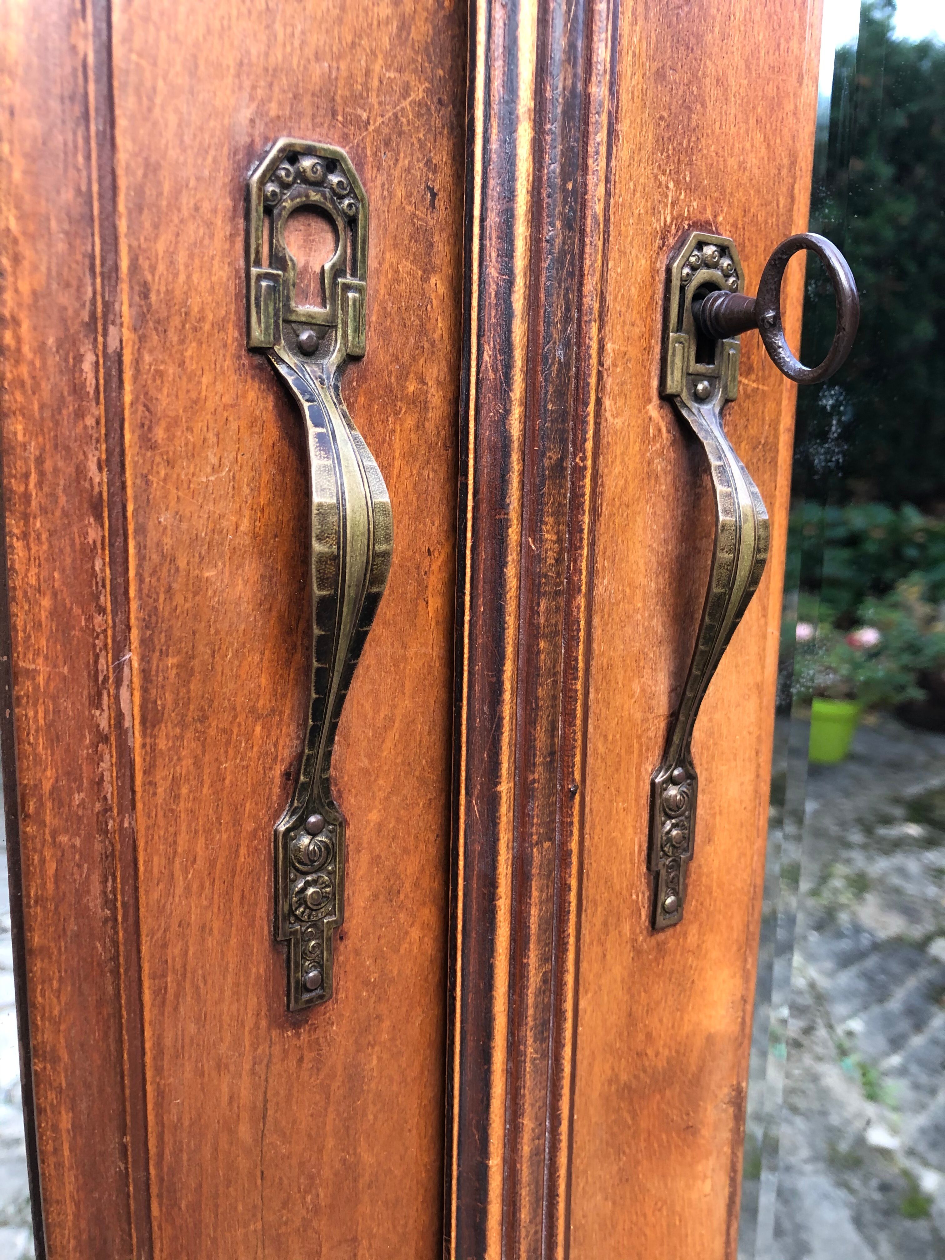 Parisian hotel wardrobe