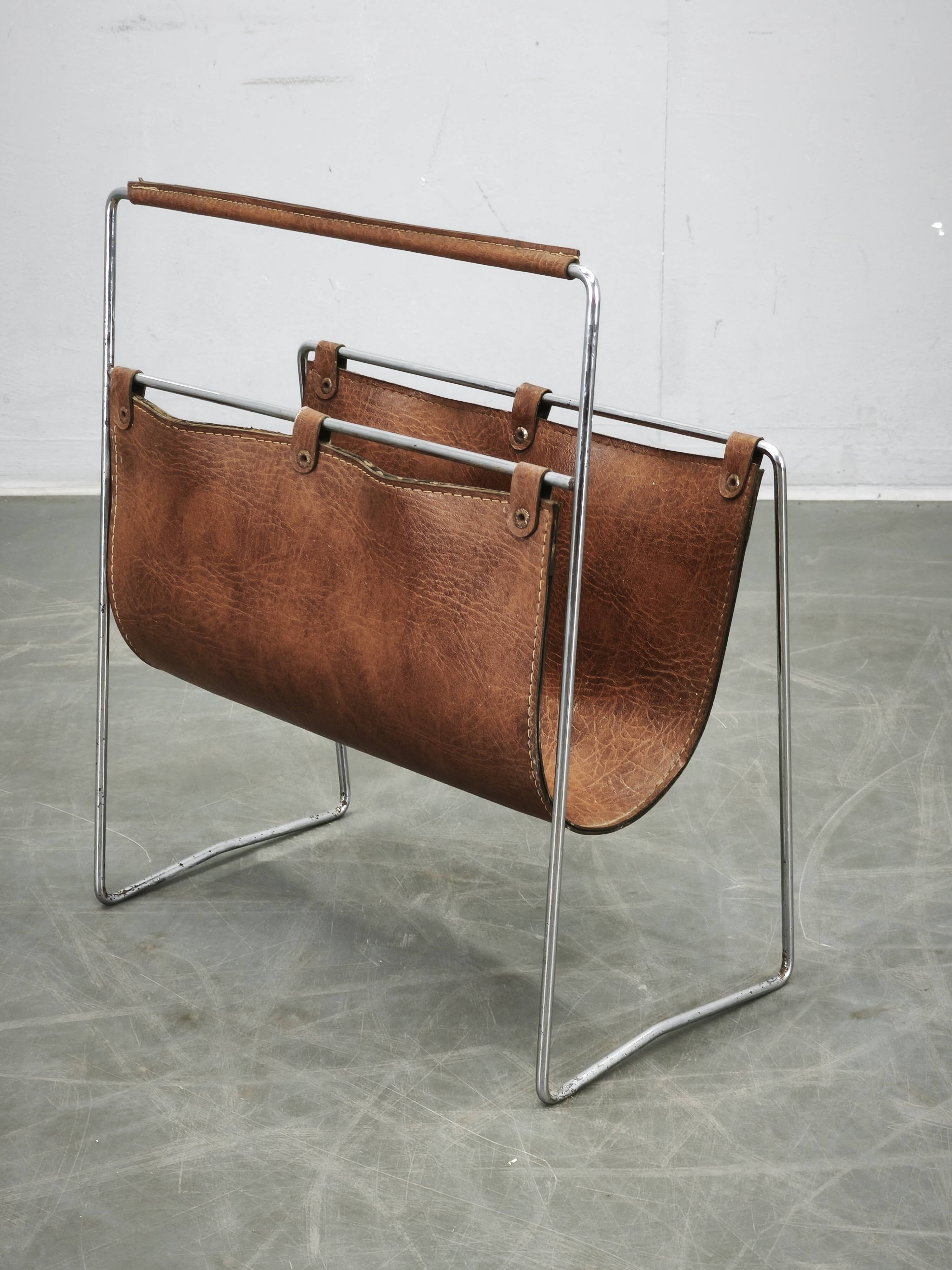 Italian Modernist Leather and Chrome Magazine Rack, 1980s