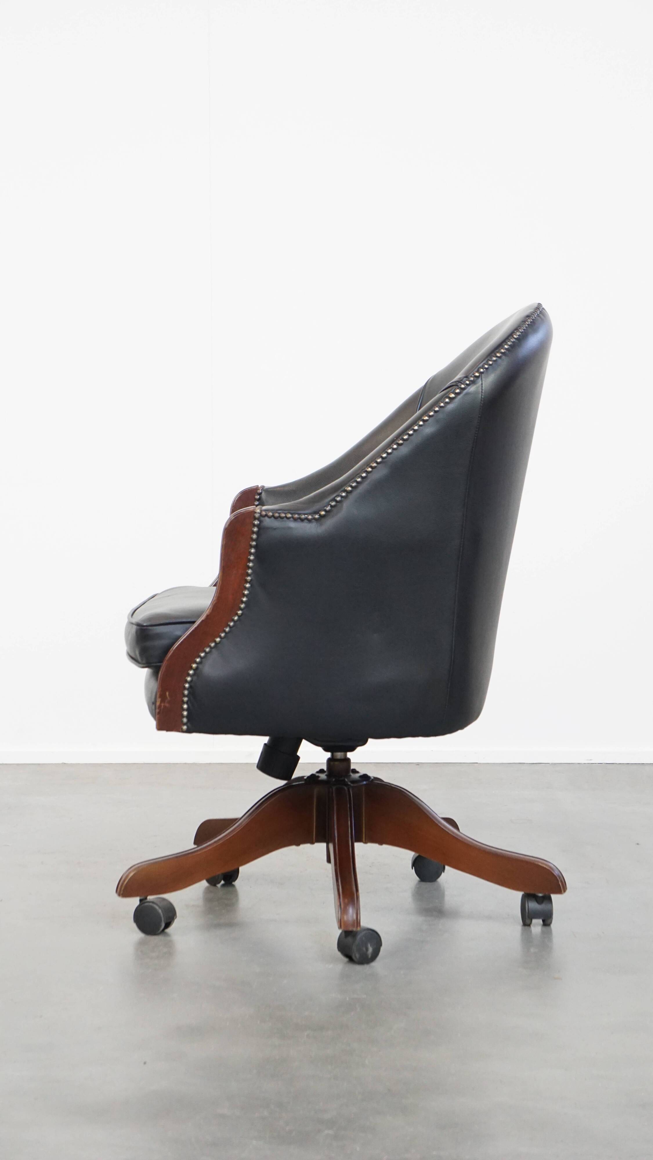 Chaise de bureau en cuir de vachette noir de style anglais