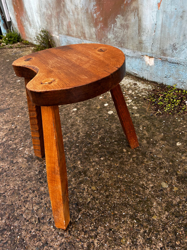 Tabouret tripode ancien