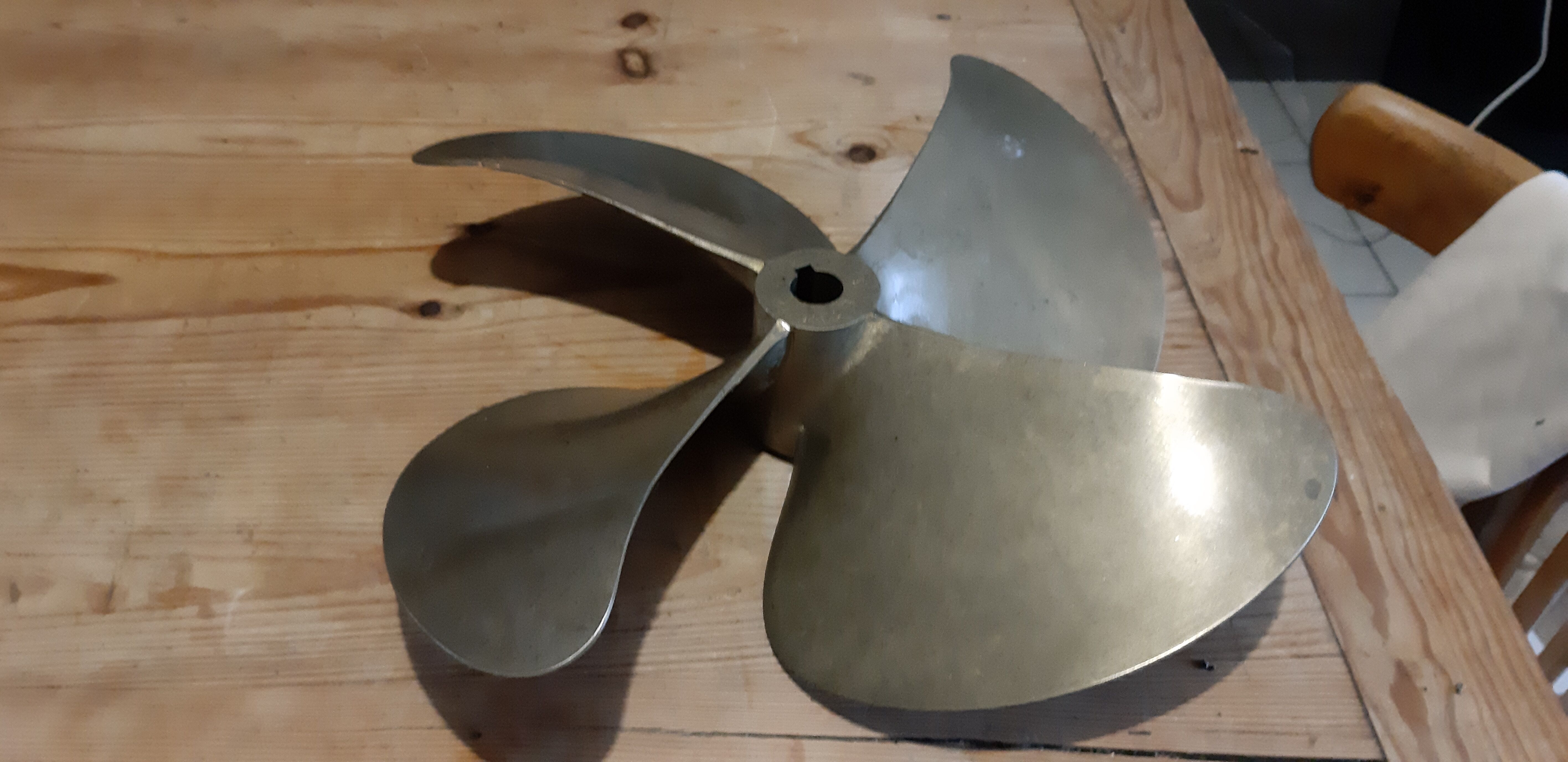 Radice bronze boat propeller