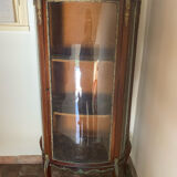 Old showcase