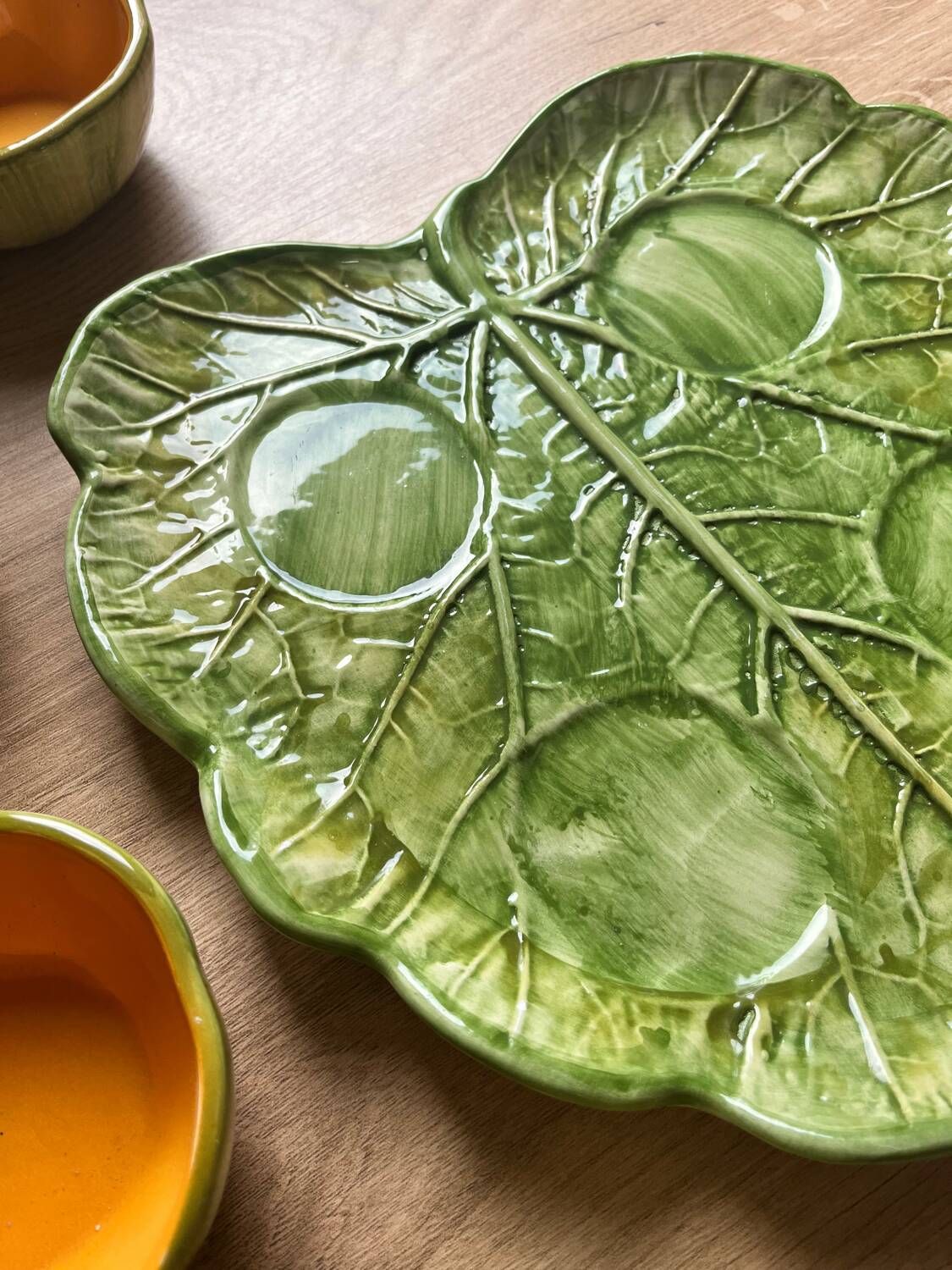 Melon shaped dish and bowls