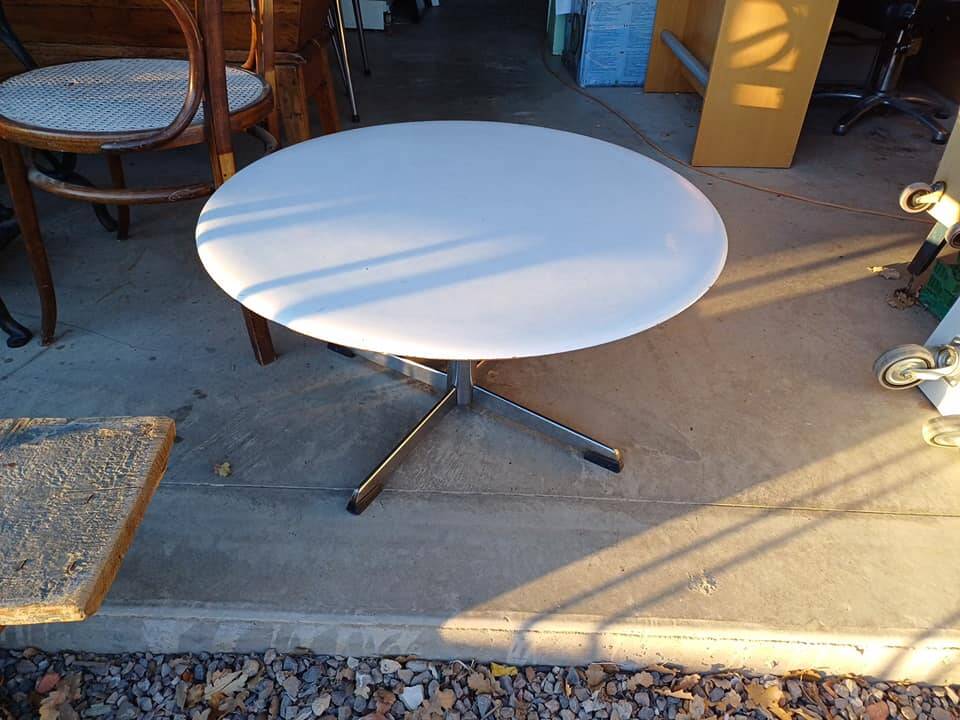 Vintage Pastoe style coffee table