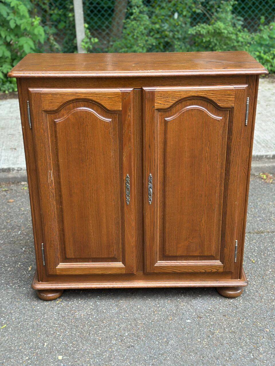 Vintage oak Louis XIV buffet commode from the 1950s.