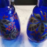 Paire de vases anciens bleu en verre  peints
