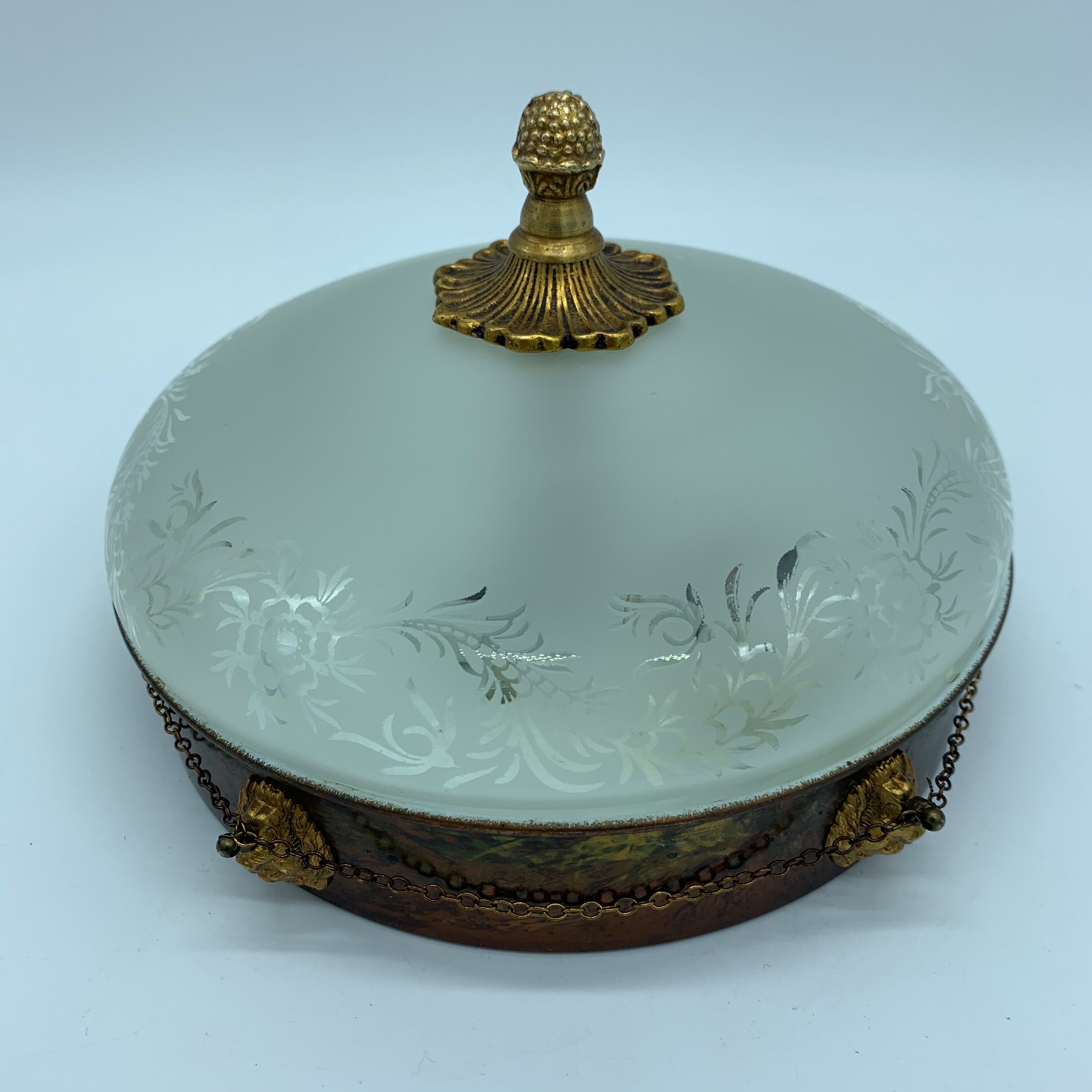 Globe-polished glass ceiling