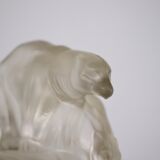 Empty Art Deco pocket with bears