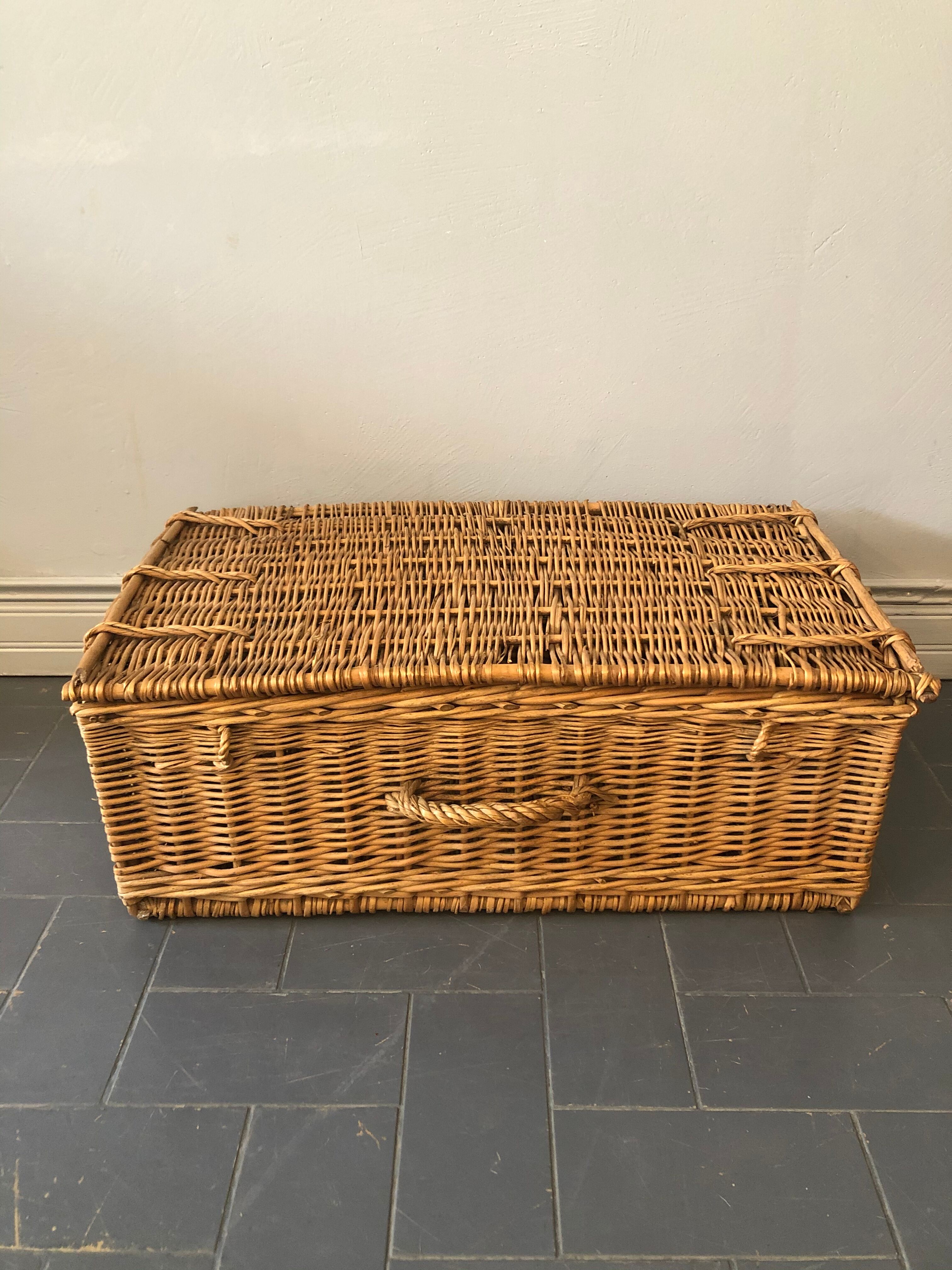 Rattan chest
