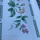 Plat  à décor floral