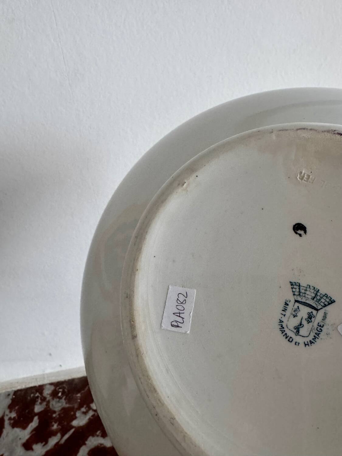 Bottom of the St Amand soup tureen 🥣