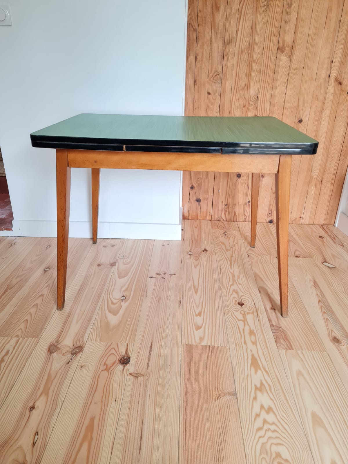 Kitchen table formica and wood
