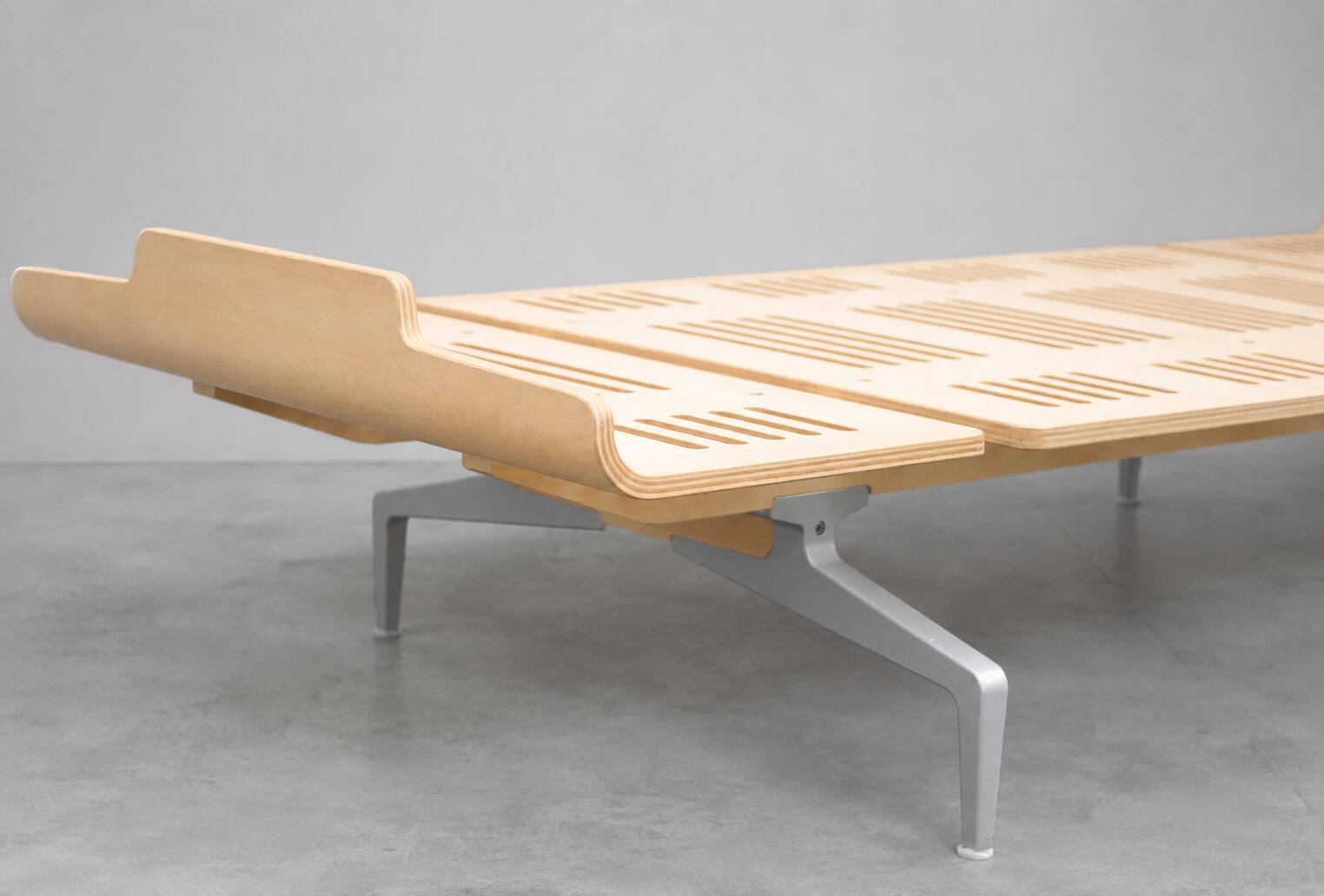 Legnoletto bed by Alfredo Häberli model LL4 by Alias, bed or daybed.