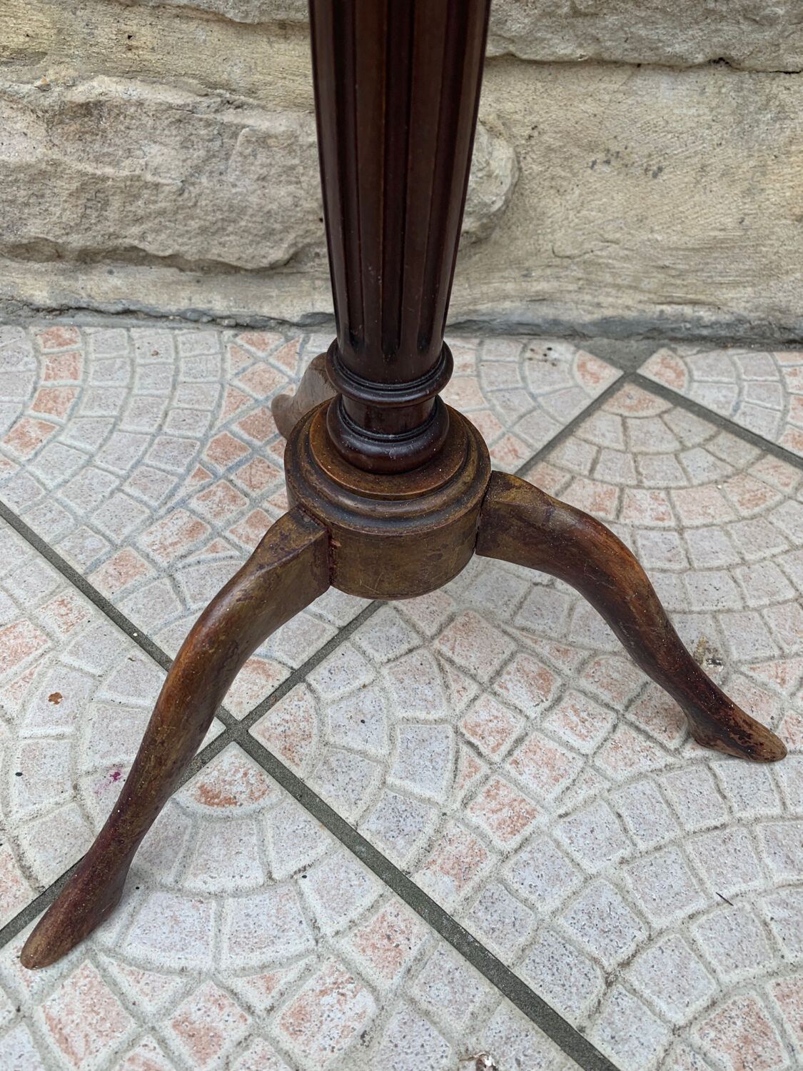 Tripod marble pedestal table