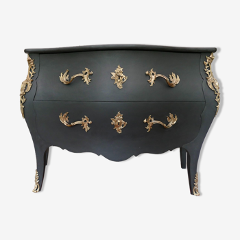Louis XV curved chest of drawers