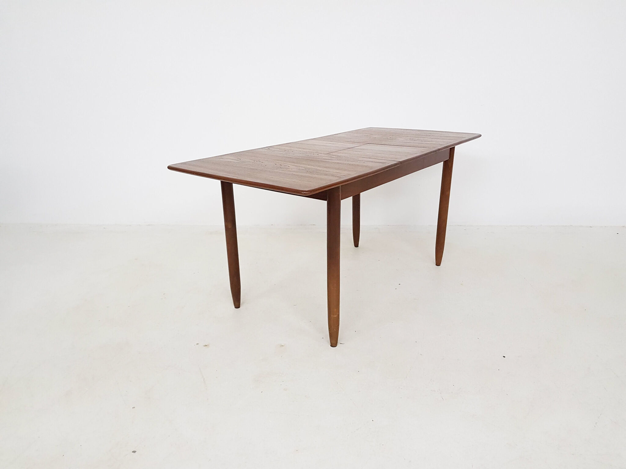 Mid-century teak extendable dining table, Netherlands 1950's