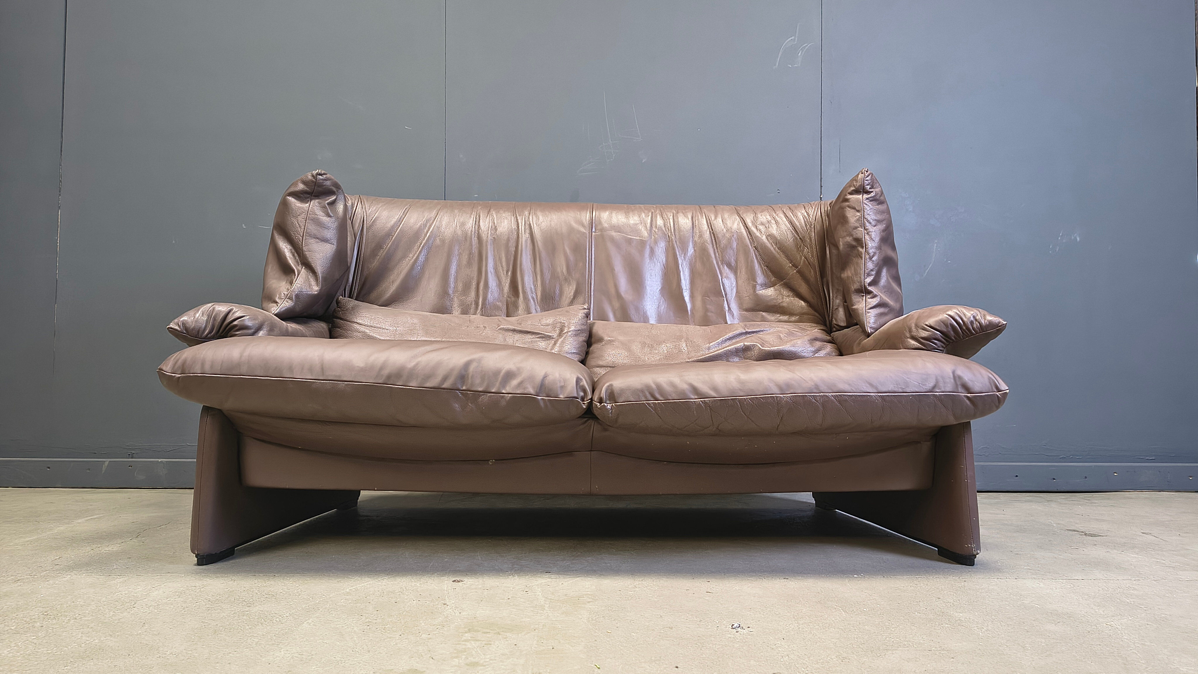 Canapé Porto Venere par Vico Magistretti pour Cassina, années 1970.