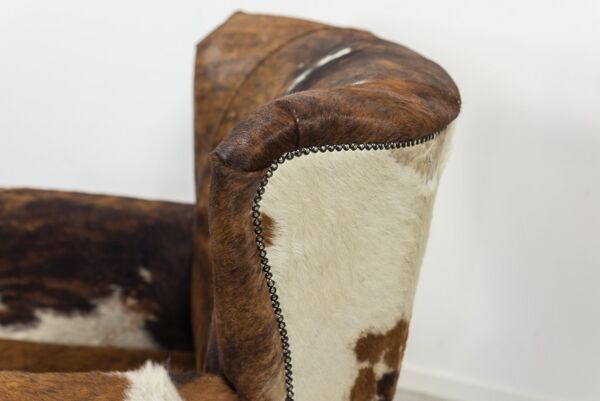 Fauteuil art déco en peau de vache