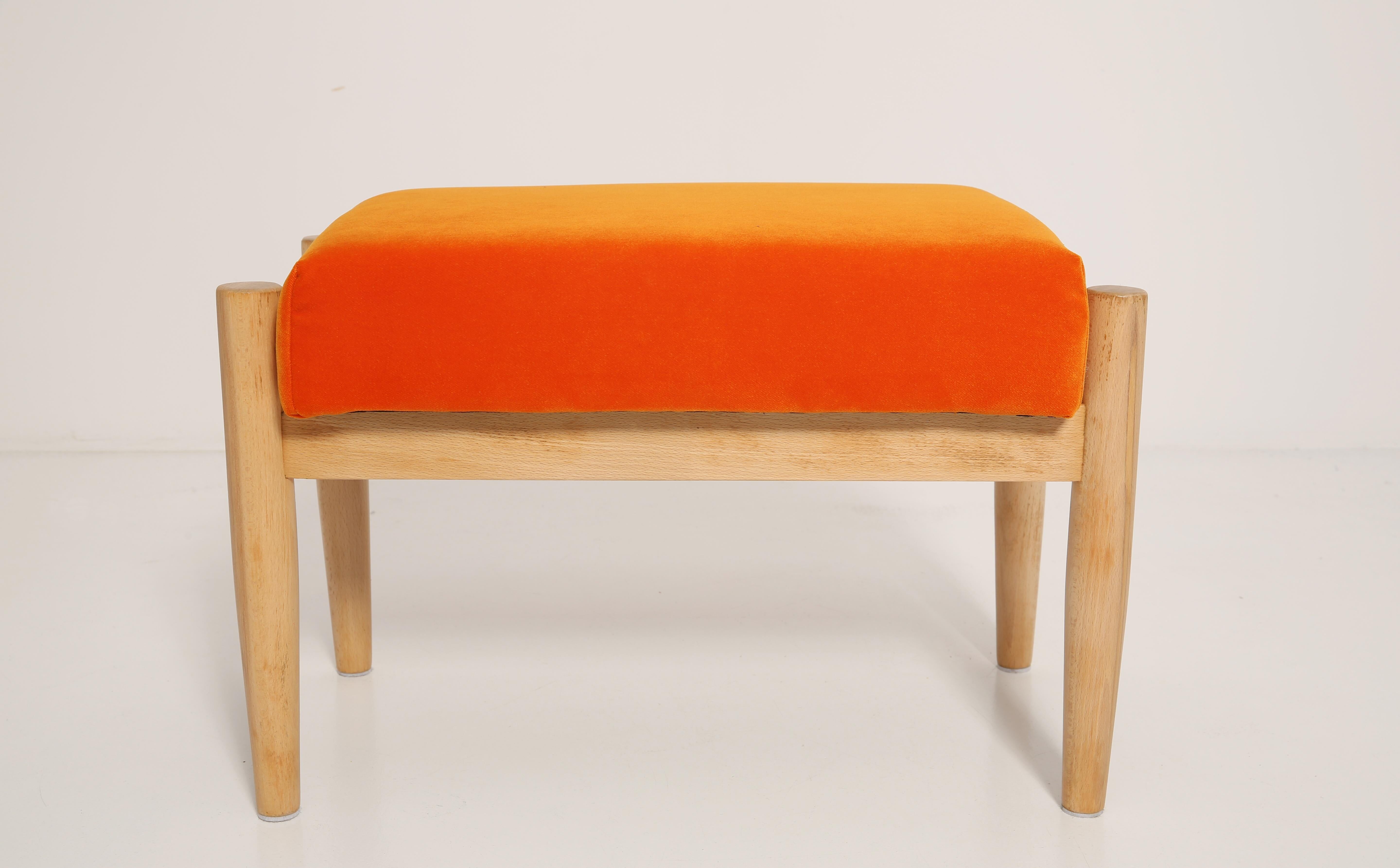 Pair of vintage orange velvet stools from the 20th century, Edmund Homa, 1960.
