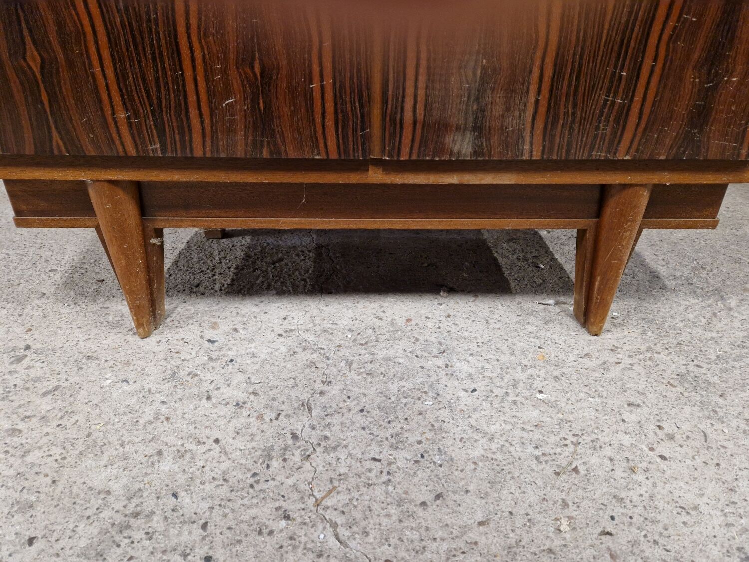 Art Deco shop window