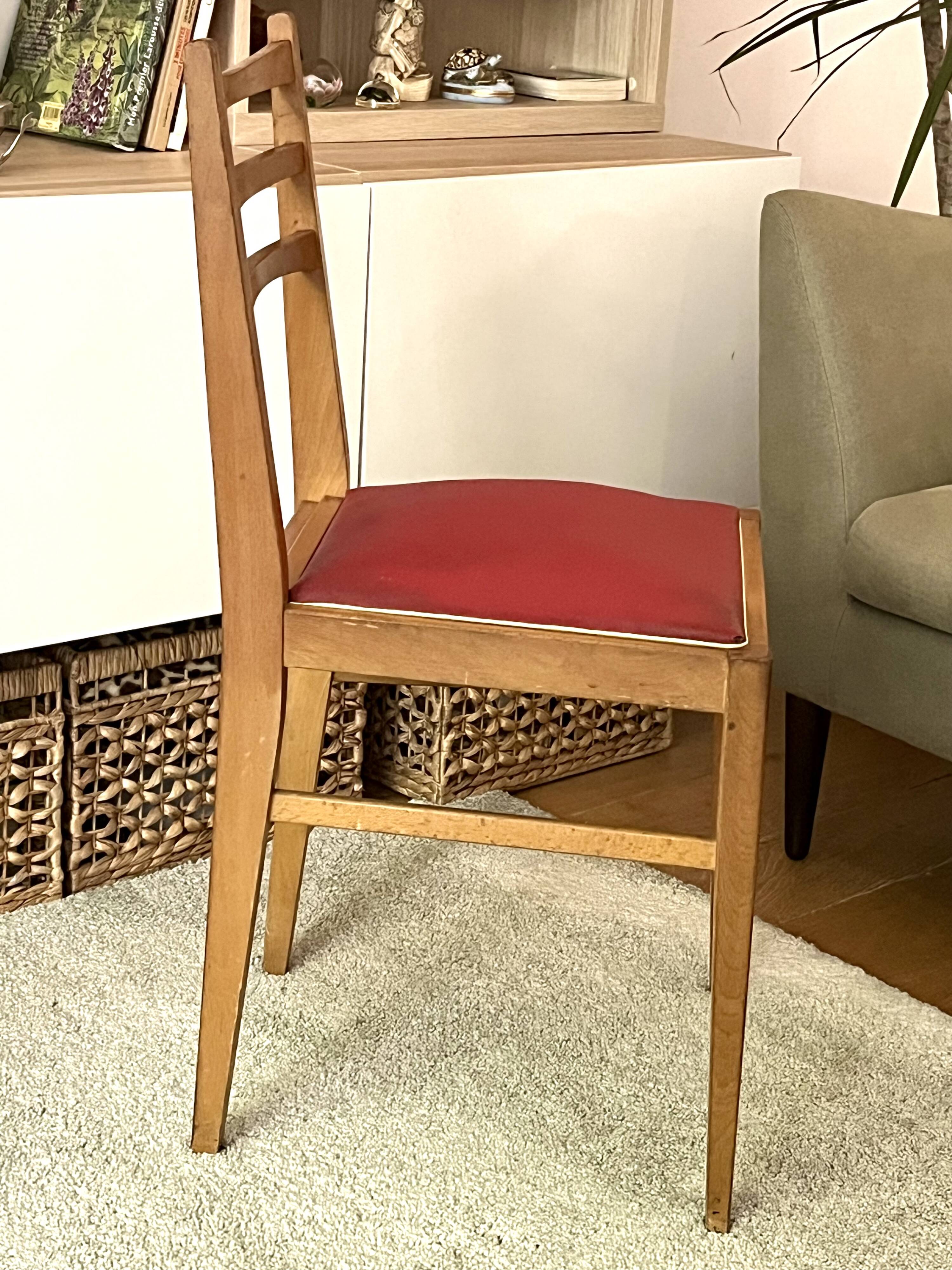 Set of 5 vintage chairs - Beech wood - Faux leather - 1950s