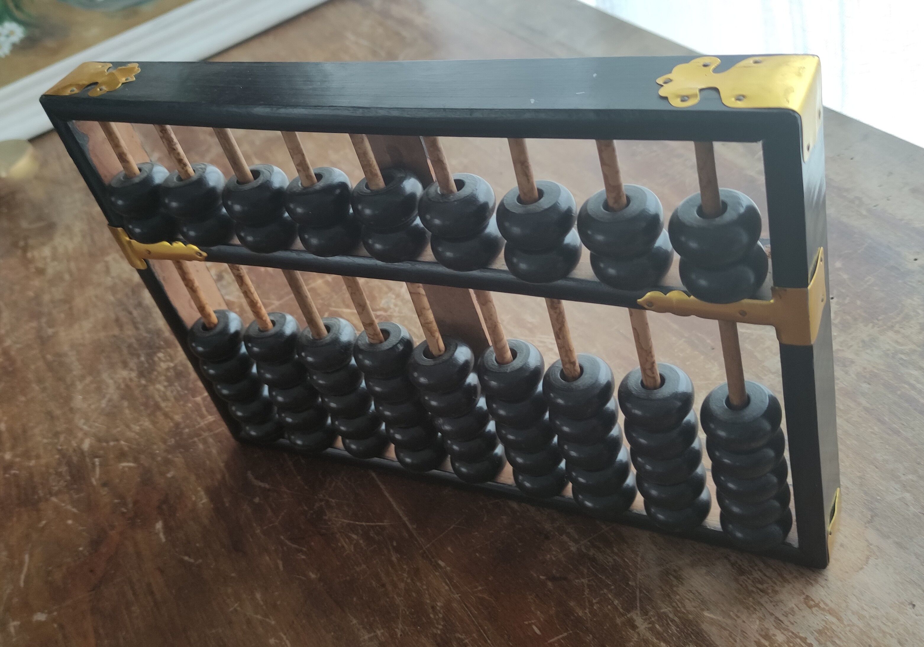 Boulier chinois en bois et laiton
