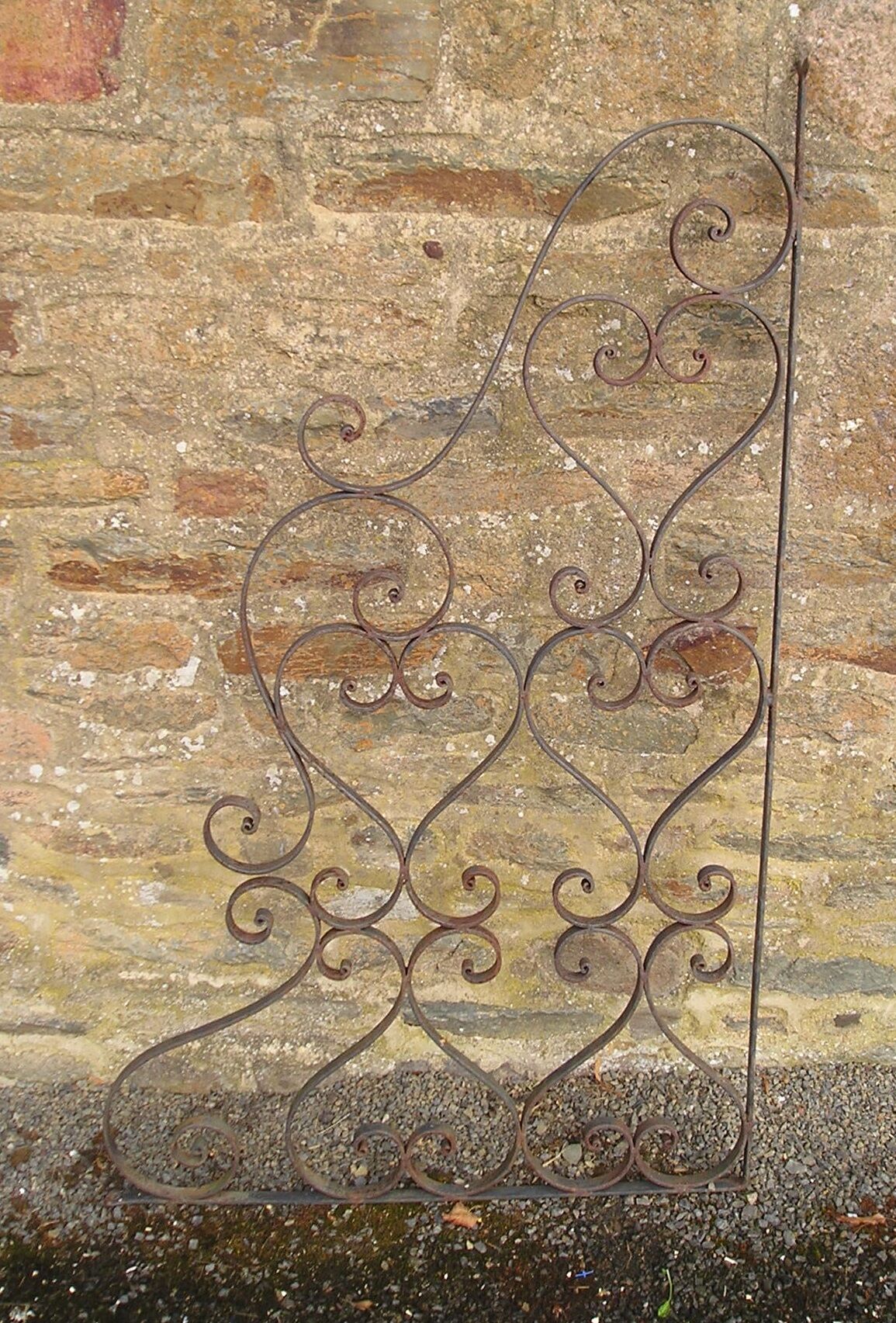 Grille de séparation en fer forgé