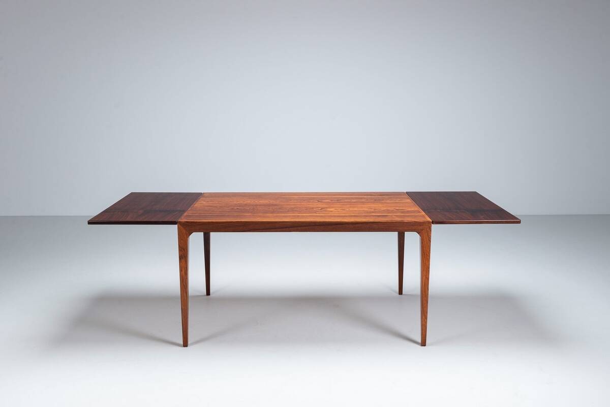 Kai Winding dining table in rosewood Poul Hundevad Denmark 1960