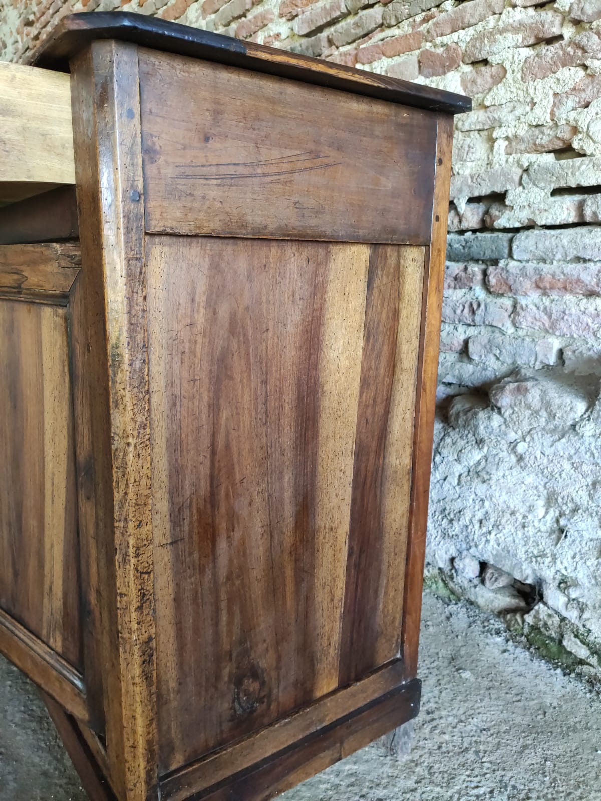 Buffet confiturier rustique milieu 19ème siècle