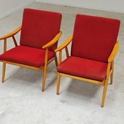 Paire de fauteuils Boomerang  rouge Antonin Suman pour Ton Bystrice Thonet