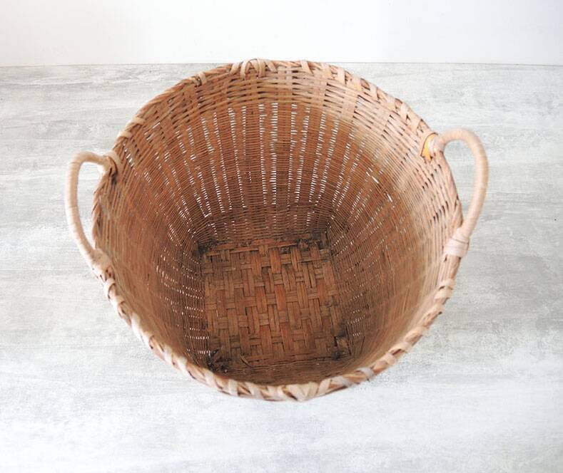 Ancien Panier / Cache Pot en Osier / Bambou H 26 cm
