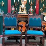 Paire de fauteuils de style Renaissance