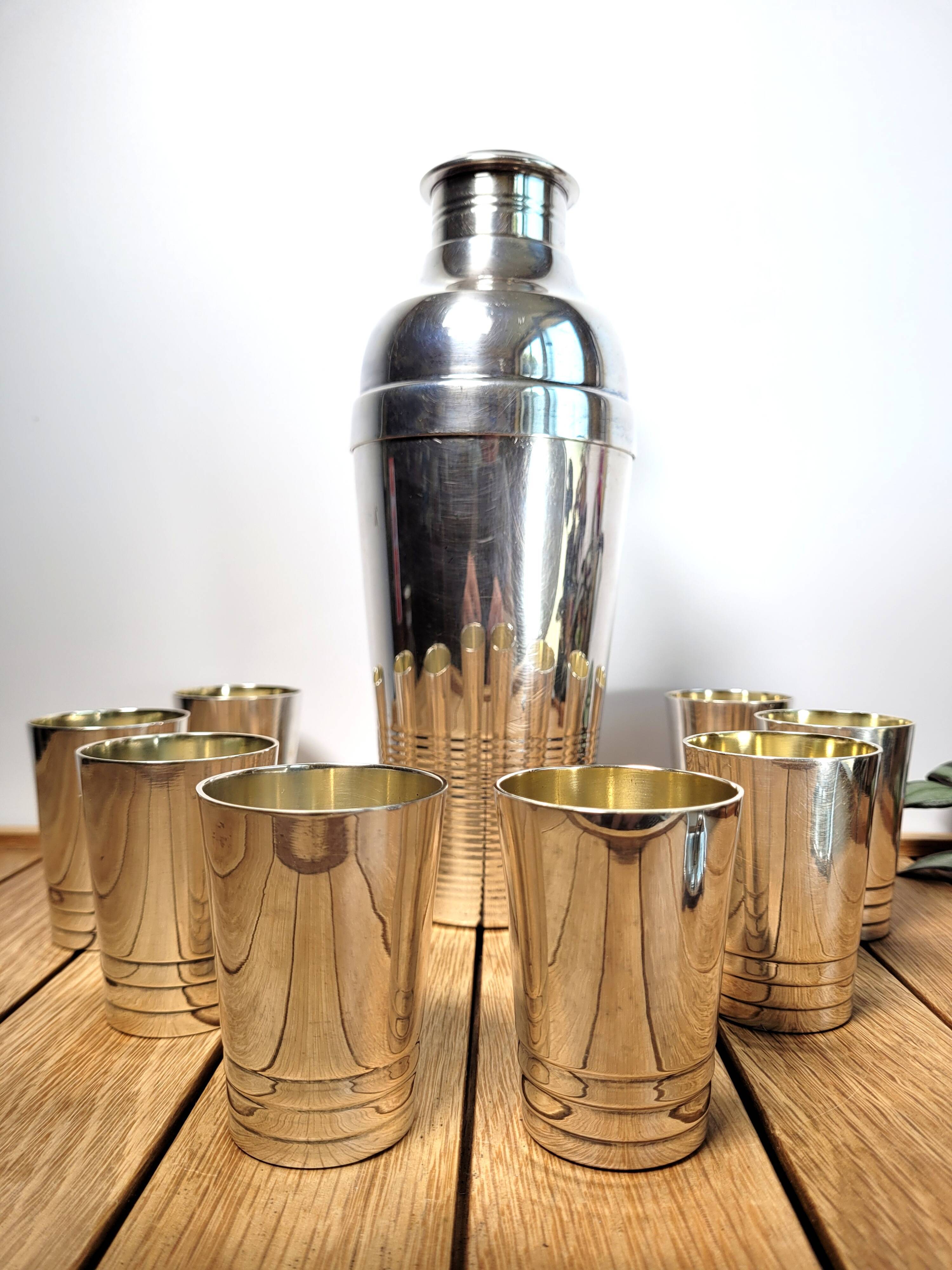 Cocktail shaker Undulations Christofle Gallia 1935 by Luc Lanel