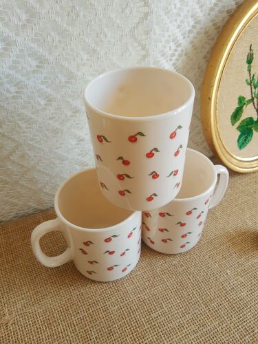 Trio mugs/tasses à café motifs cerise arcopal