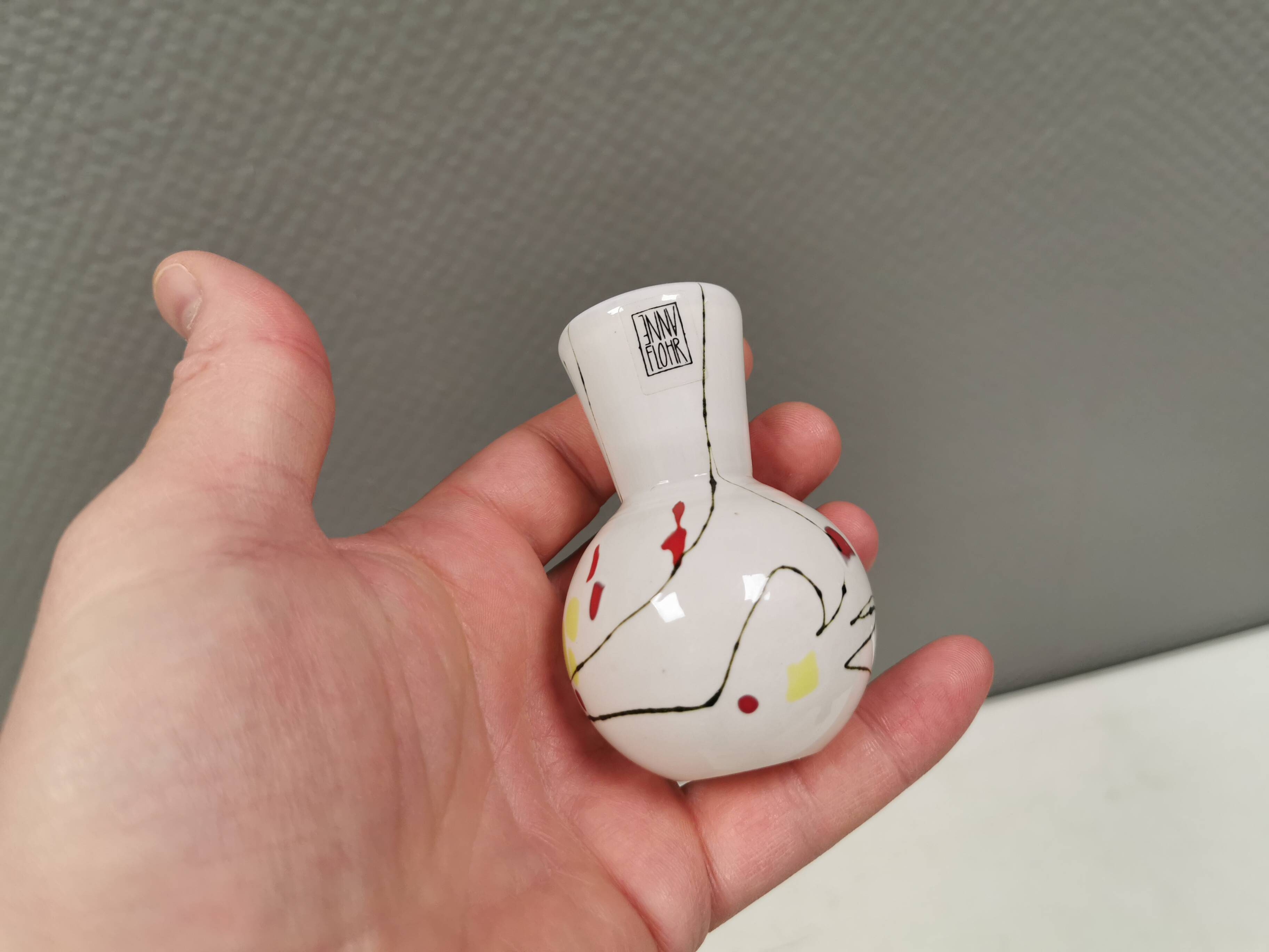 Magnifique vase en trou de serrure de la verrerie Anna Flohr