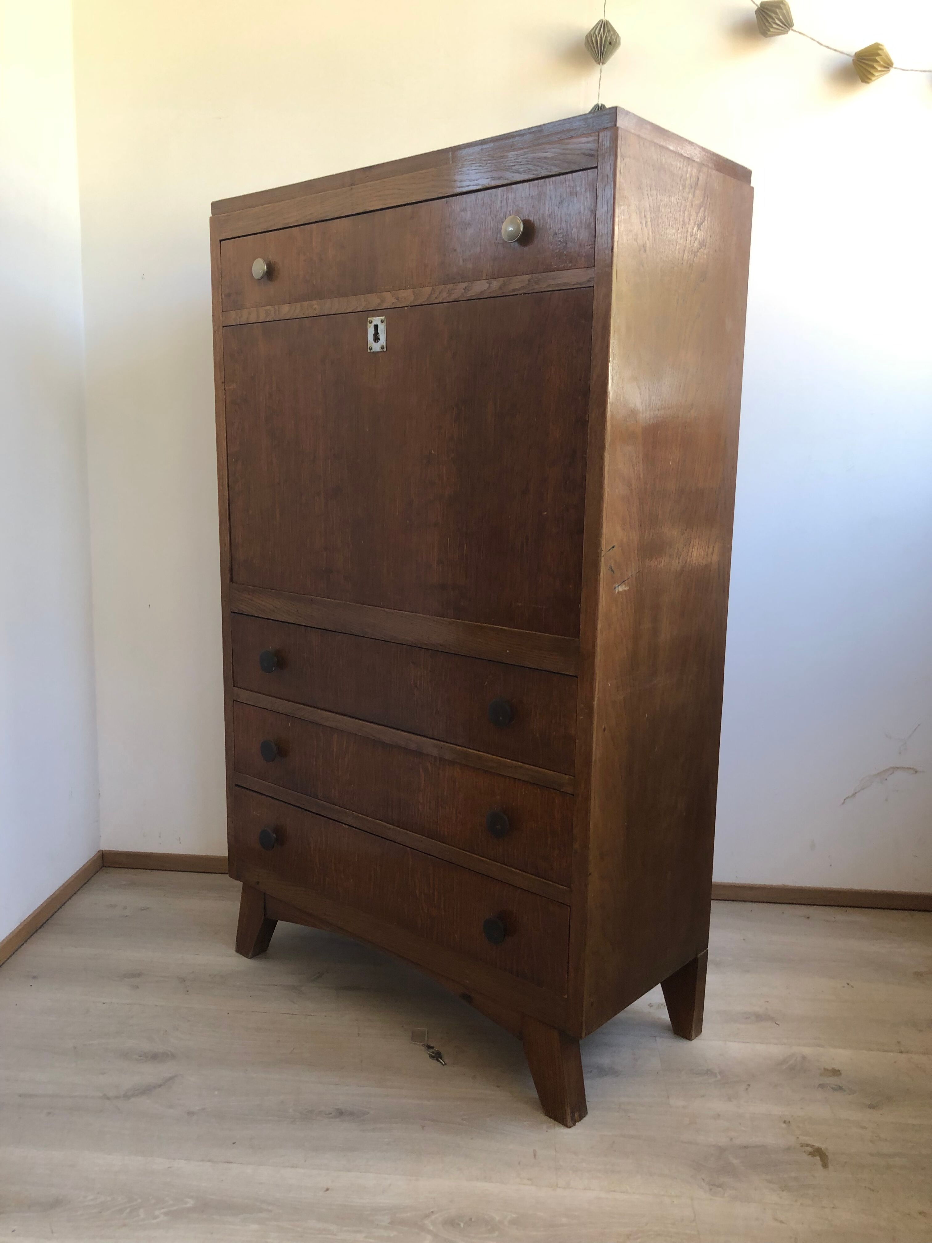 Surprising administrative secretary 50s in his patina