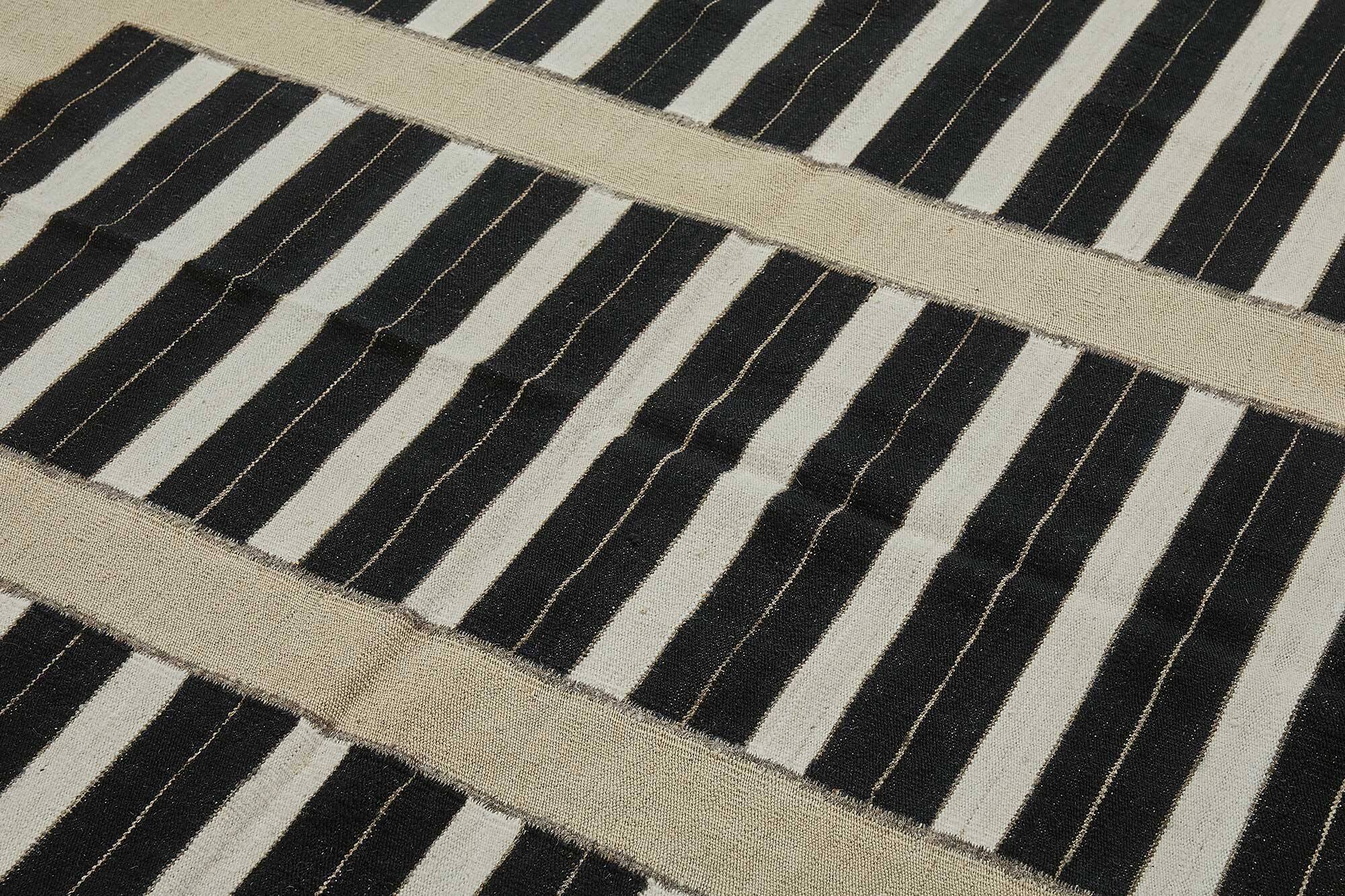 Contemporary Tribal Decorative Kilim 210 cm x 280 cm