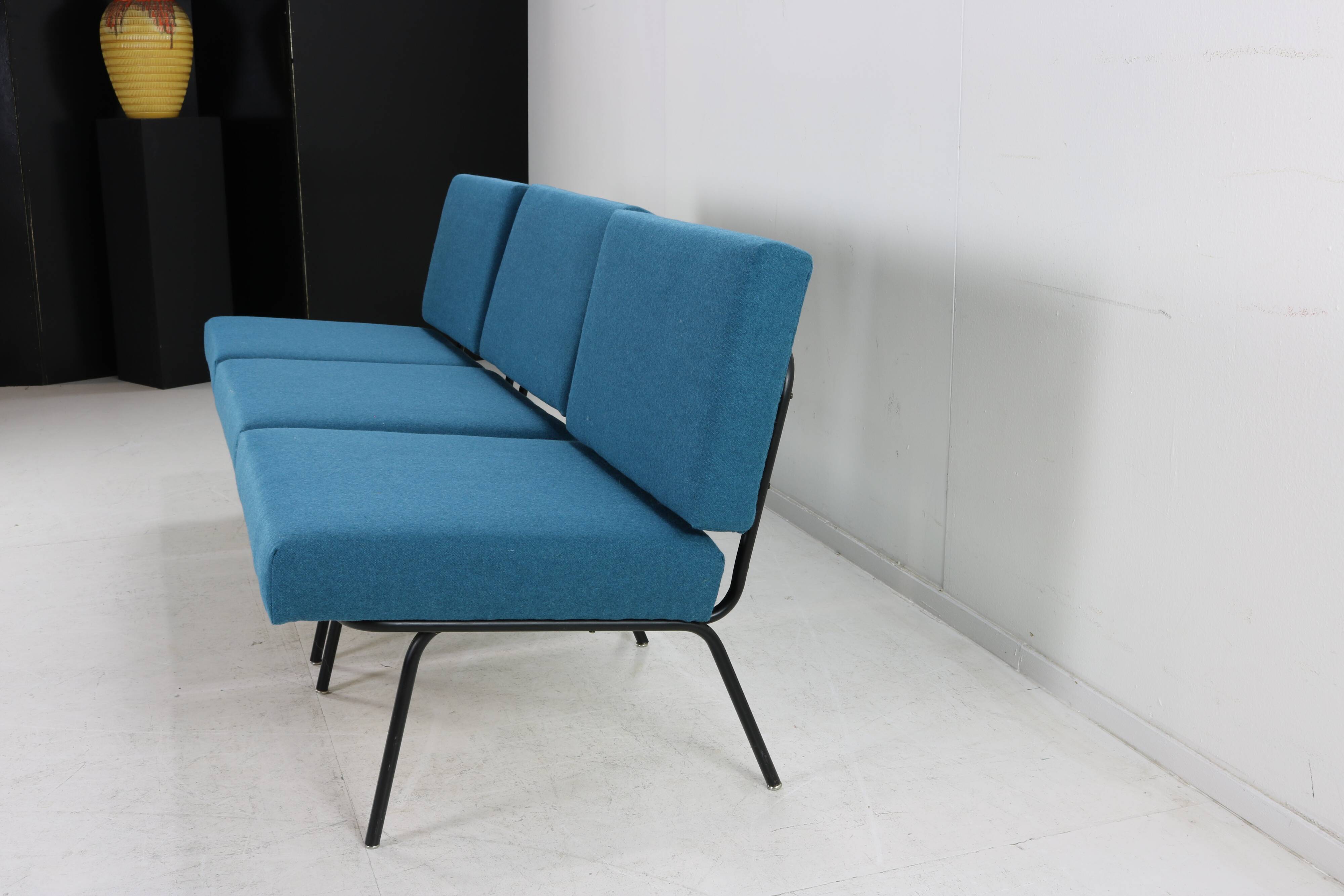 Set of three model 31 easy chairs by Florence Knoll