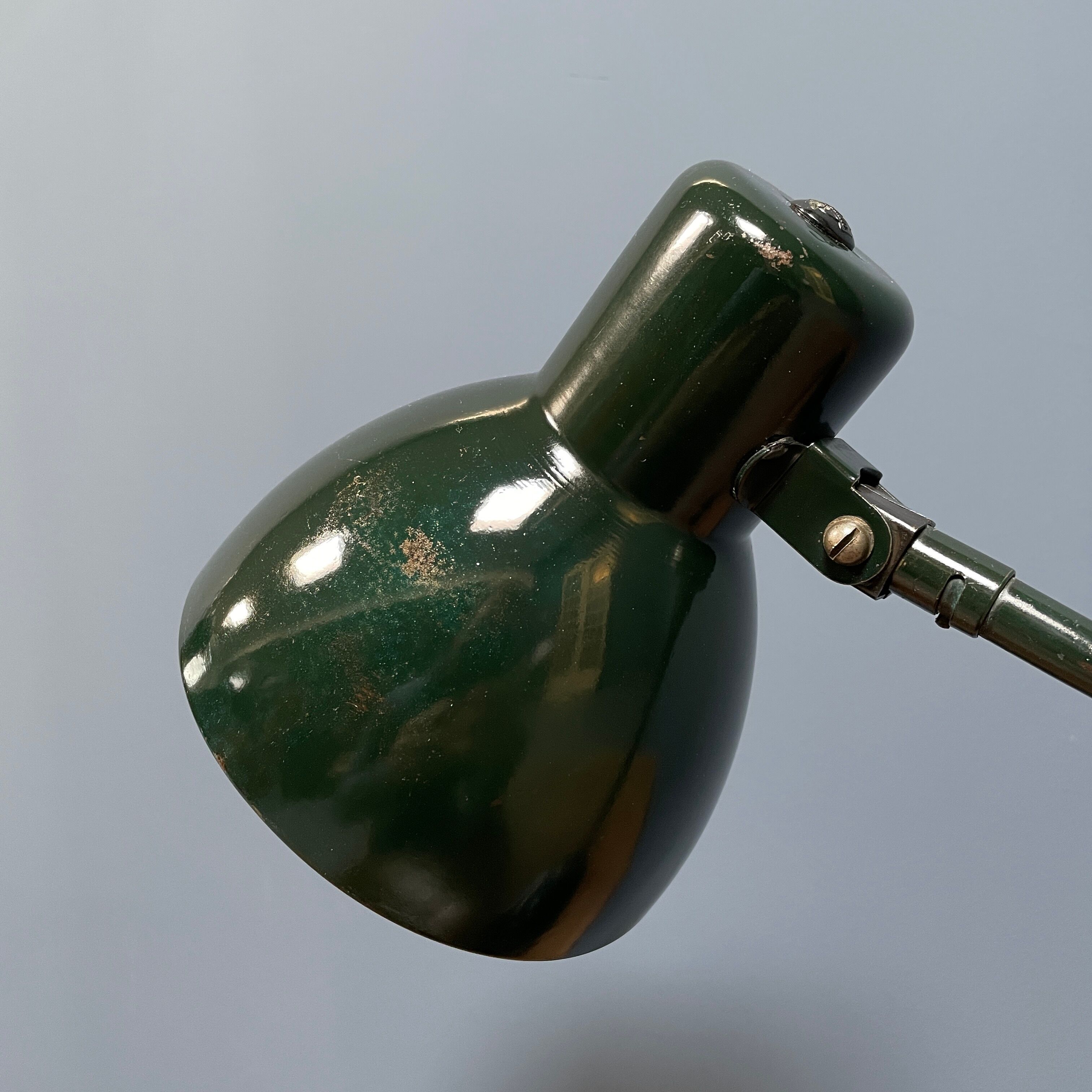 Dark green Kandem Bauhaus desk lamp model 1087 from the 1930s