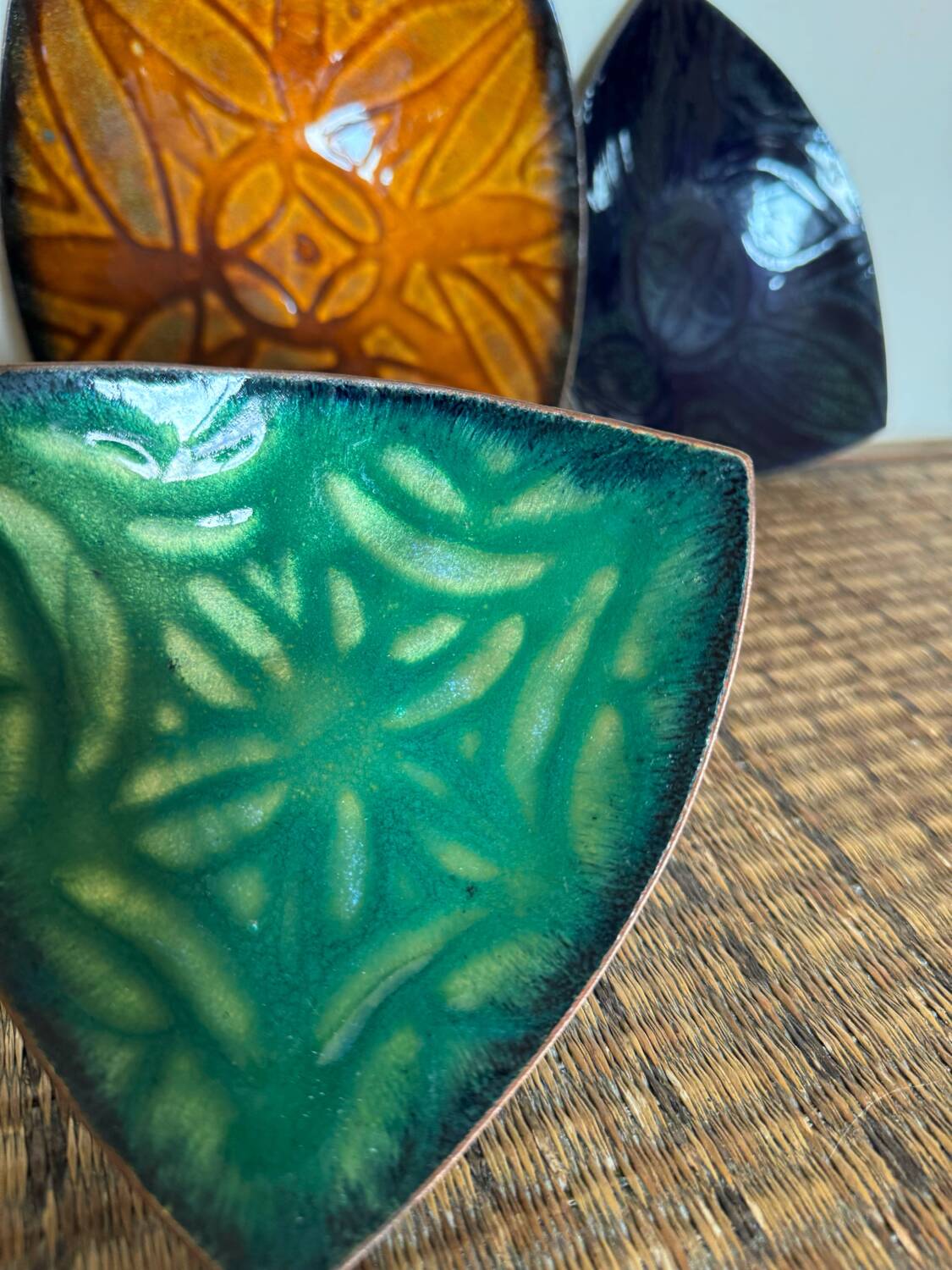 60s enamelled copper pocket emptier