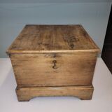 Coffre en bois