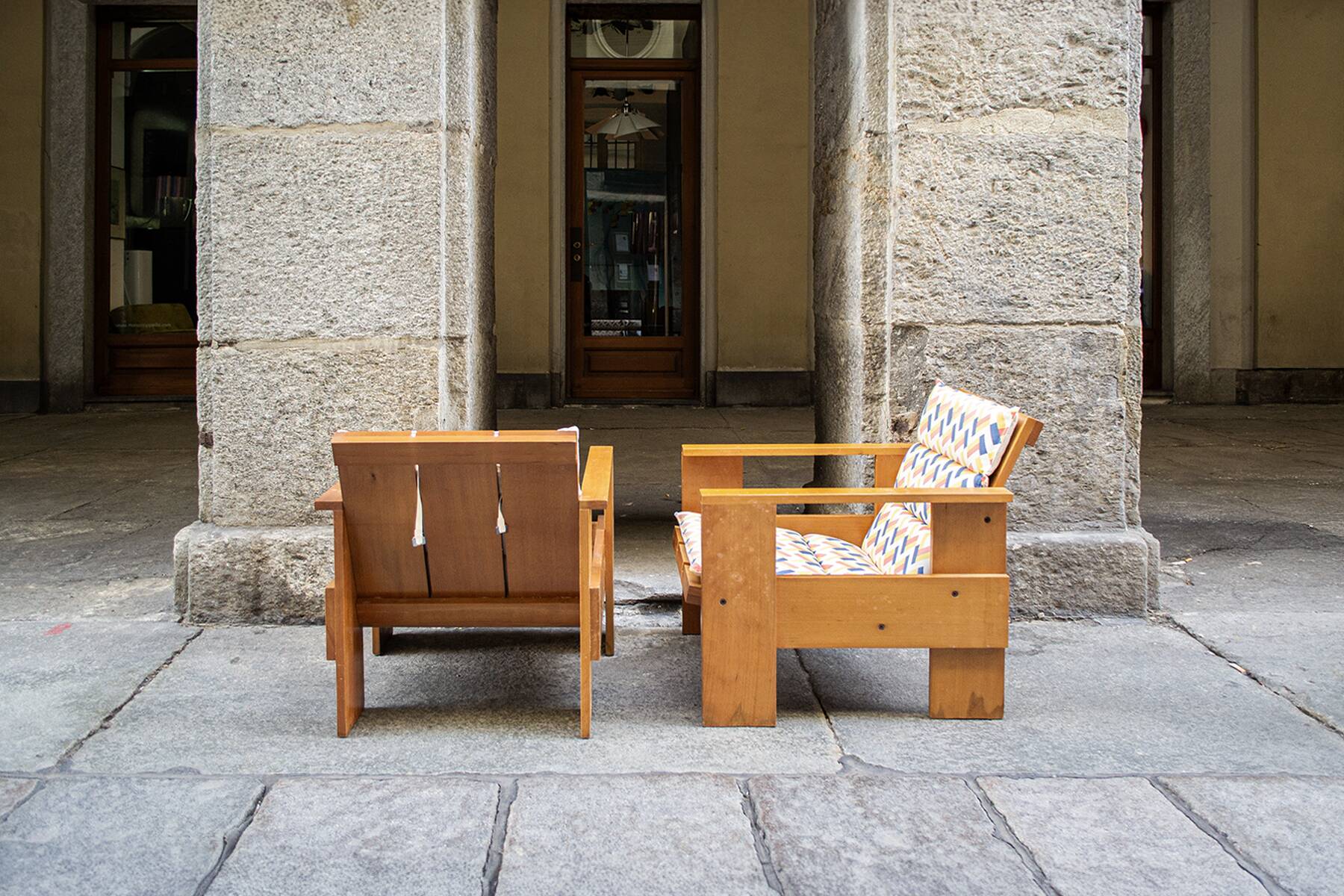 Poltroncina in legno di faggio Crate 1  by Gerrit Thomas Rietveld, 1980s