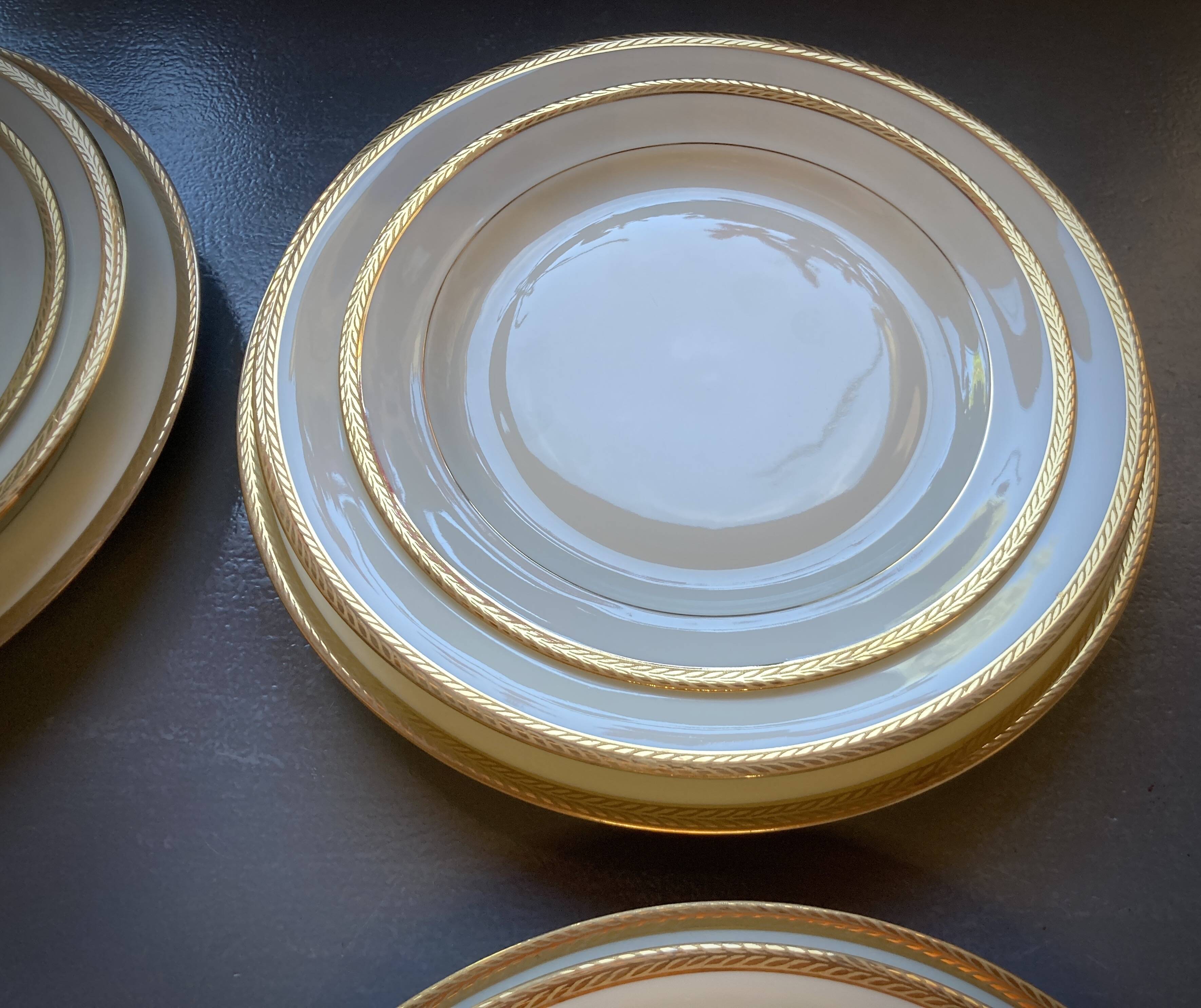 Limoges Porcelain Maison Ternet 12 pieces